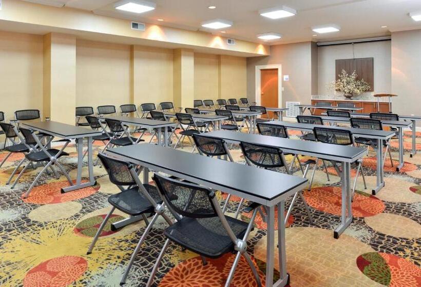 ホテル Baymont By Wyndham Bessemer