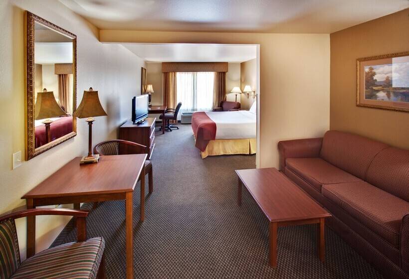 Holiday Inn Express Hotel & Suites Brookings, An Ihg