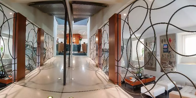 Metropolis   Hotel Di Charme