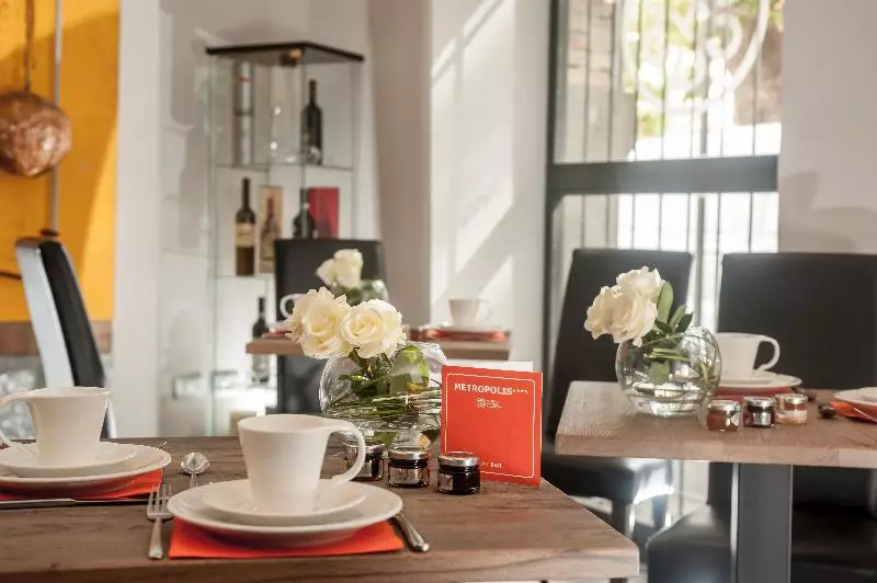 Metropolis   Hotel Di Charme
