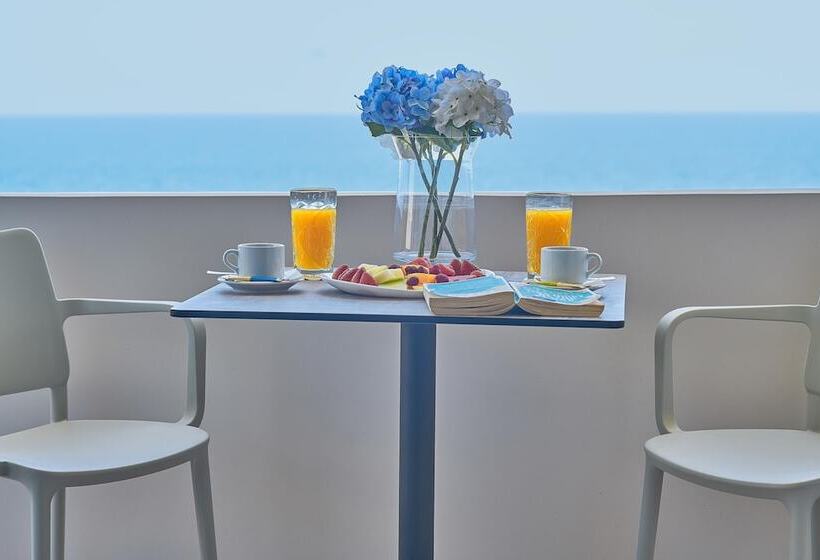 Silver Beach Hotel & Apartments