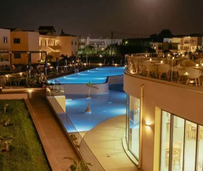 Silver Beach Hotel & Apartments