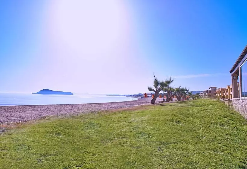 Silver Beach Hotel & Apartments