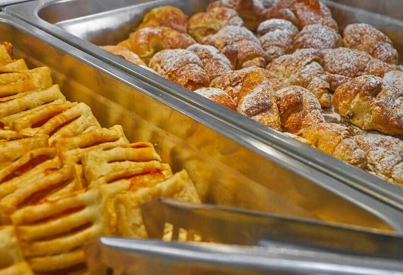 Silver Beach Hotel & Apartments