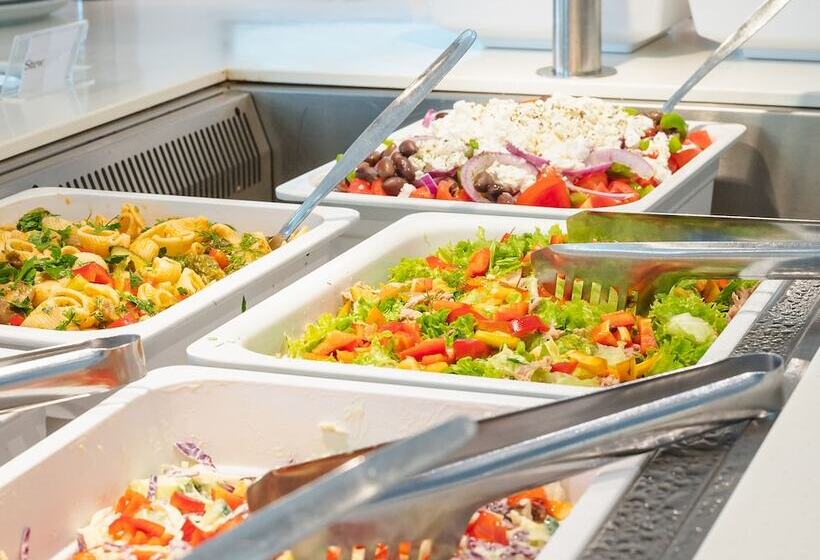 Silver Beach Hotel & Apartments