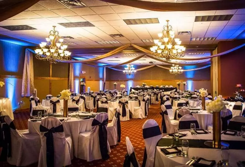 酒店 Sleep Inn & Suites Conference Center