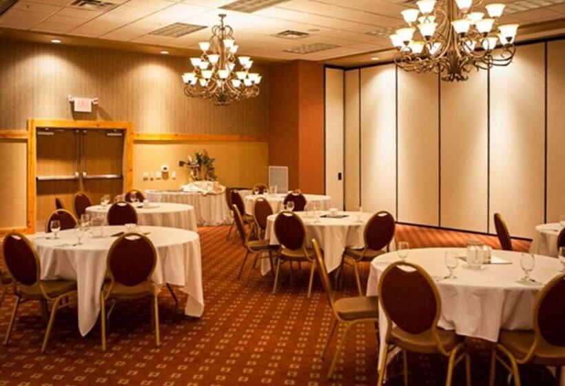 호텔 Sleep Inn & Suites Conference Center