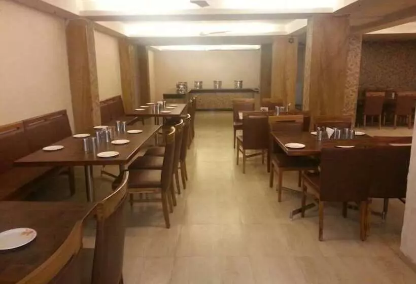 هتل Sunny International