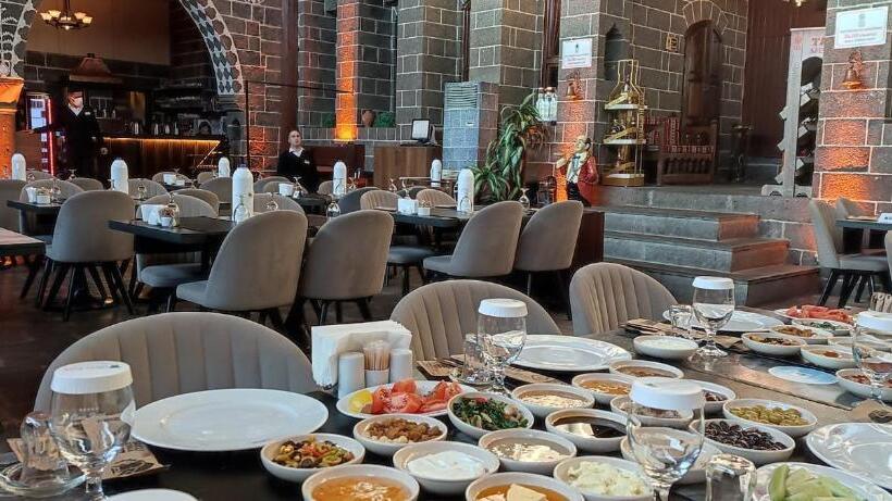 هتل The Green Park Diyarbakir