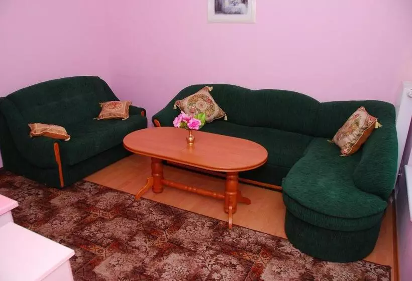 Отель Noclegi U Marii