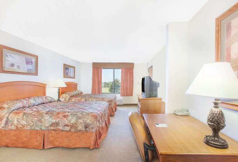 בית מלון כפרי Wingate By Wyndham Bentonville