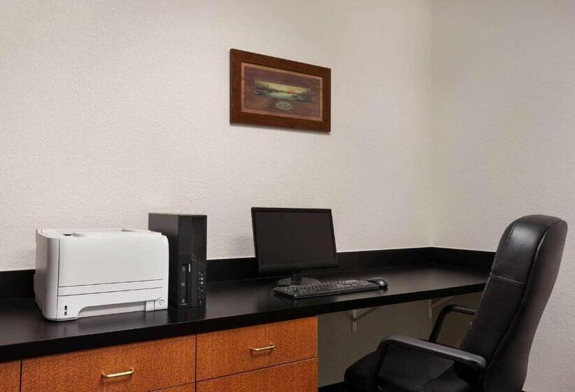 בית מלון כפרי Wingate By Wyndham Bentonville