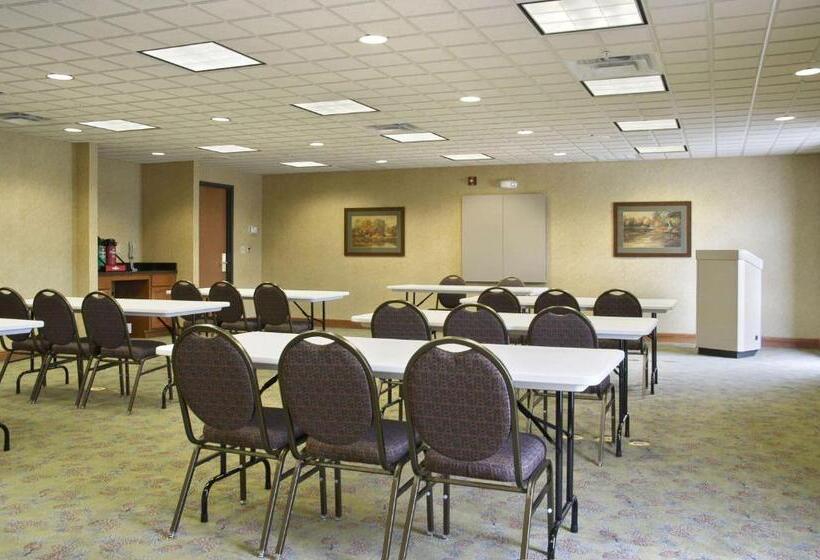 בית מלון כפרי Wingate By Wyndham Bentonville