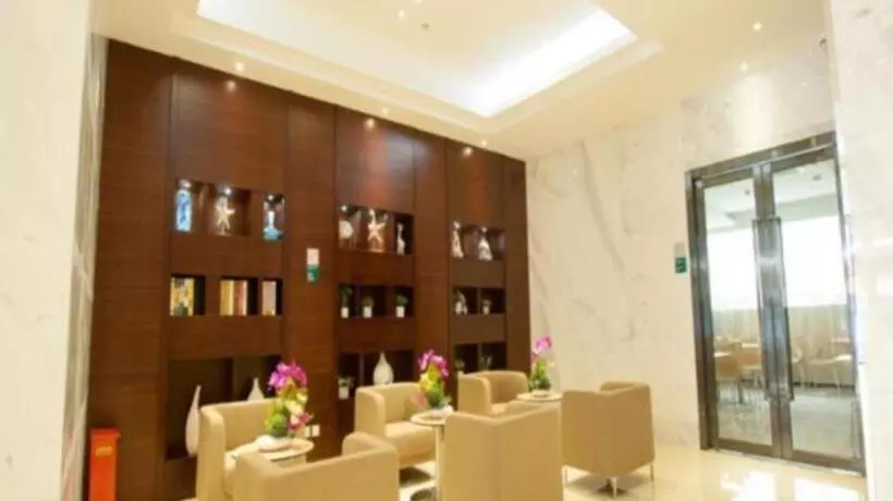 Hotelli City Comfort Inn Wuhan Wuchang Railway Station East Square