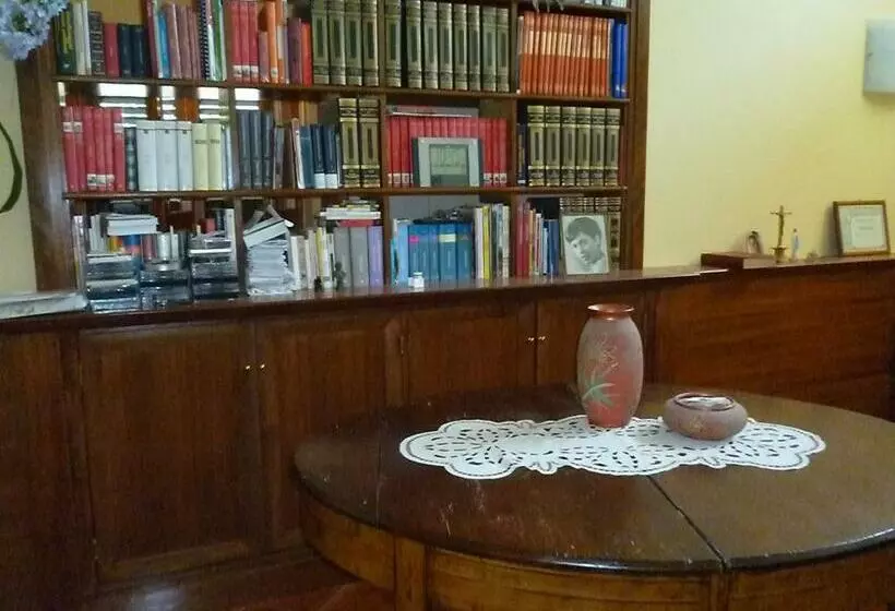 Aamiaismajoitus (B&B) La Zavirna