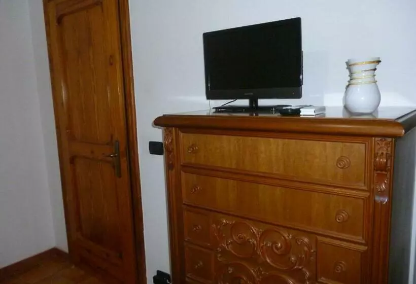 Aamiaismajoitus (B&B) La Zavirna