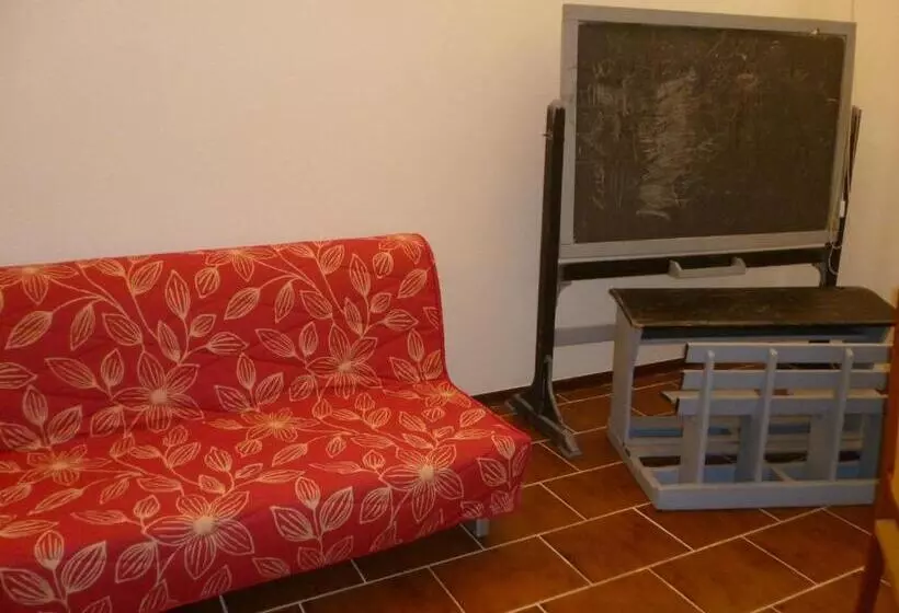 Aamiaismajoitus (B&B) La Zavirna