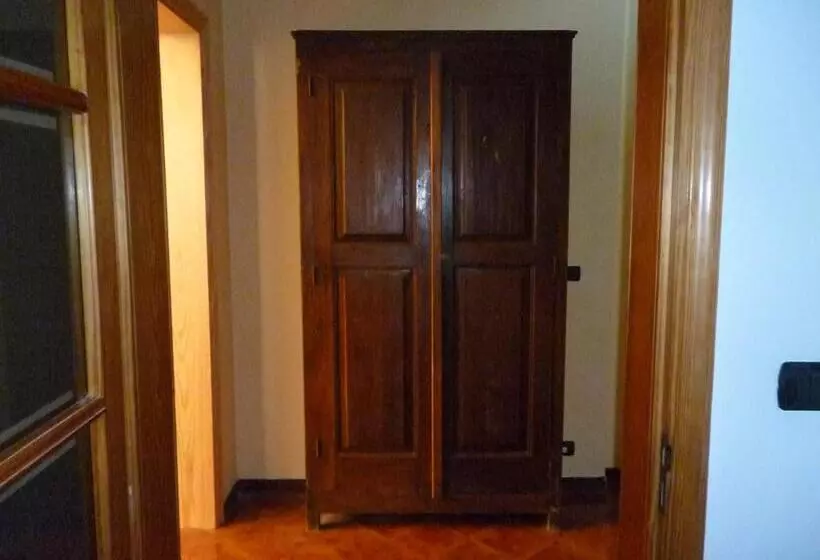 Aamiaismajoitus (B&B) La Zavirna