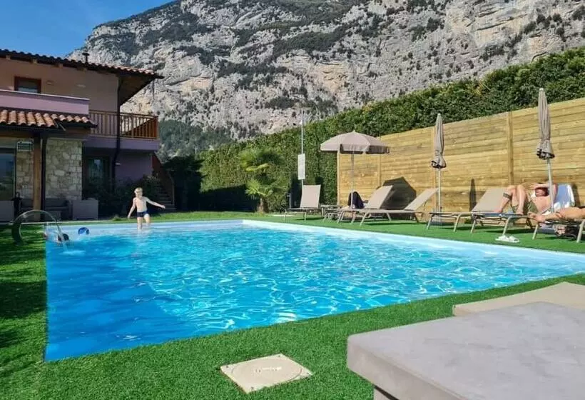 Hotelli Agriturismo Vin E Amor