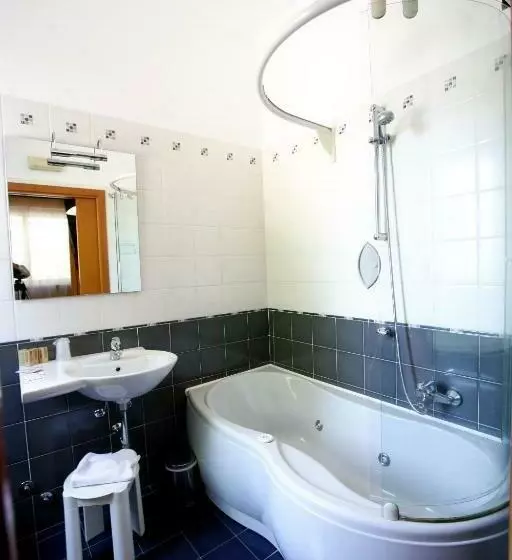 ホテル De La Ville