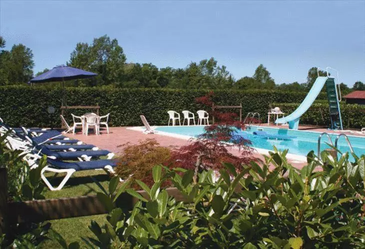 ホテル De La Ville