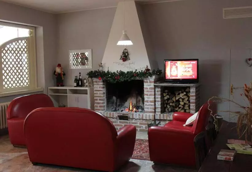 ホテル De La Ville