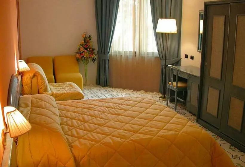 Hotelli L  Anicre