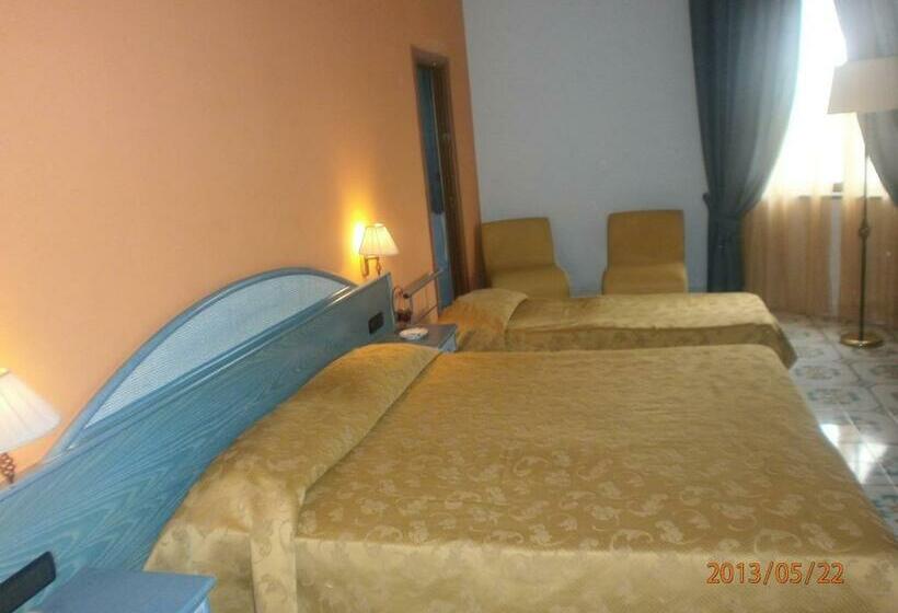 בית מלון כפרי L  Anicre