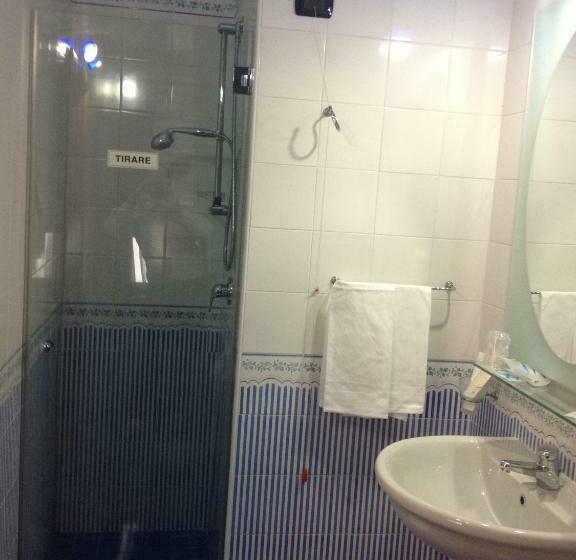 בית מלון כפרי L  Anicre