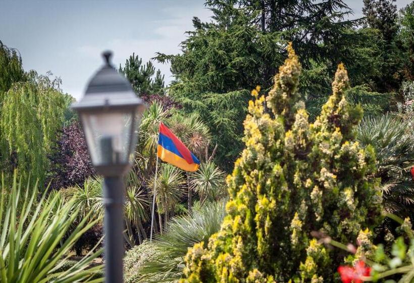 בית מלון כפרי Relais Villaggio Azzurro