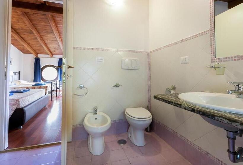 בית מלון כפרי Relais Villaggio Azzurro