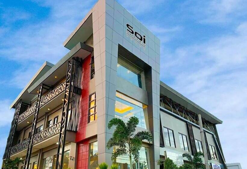 בית מלון כפרי Soi Suites