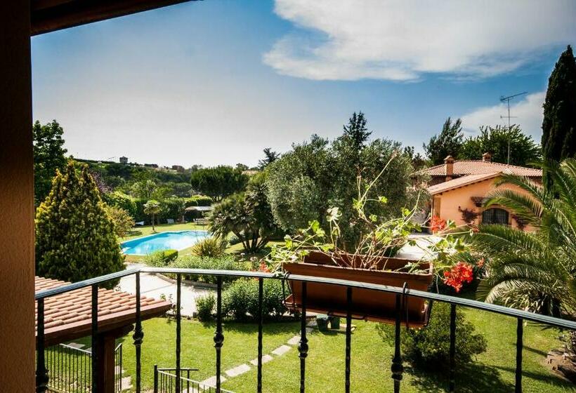 בית מלון כפרי Relais Villaggio Azzurro