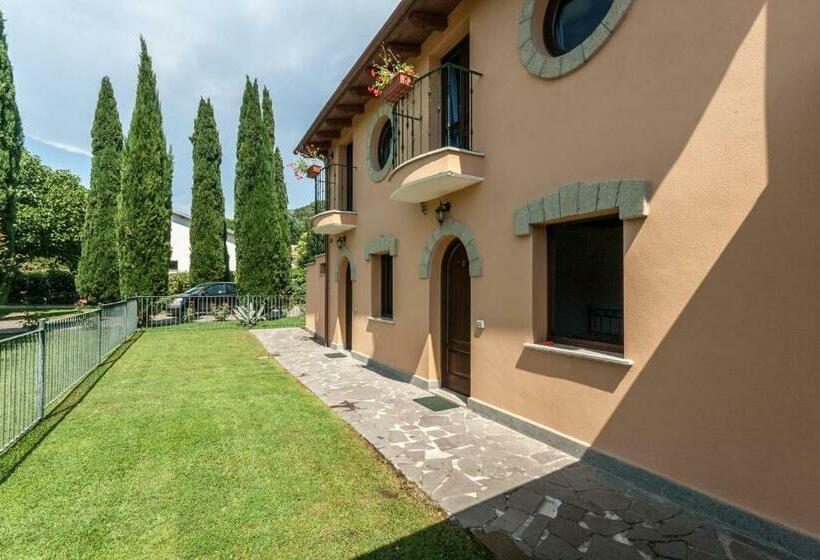 בית מלון כפרי Relais Villaggio Azzurro