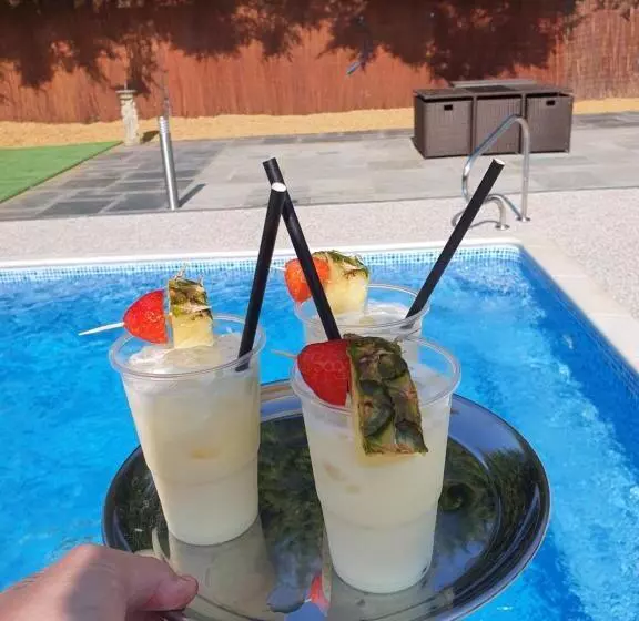 Majatalo Spanhoe Lodge