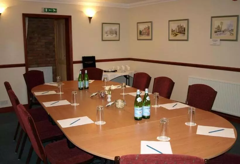 Majatalo Spanhoe Lodge