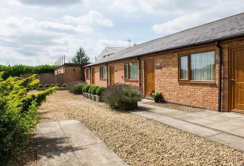 Majatalo Spanhoe Lodge