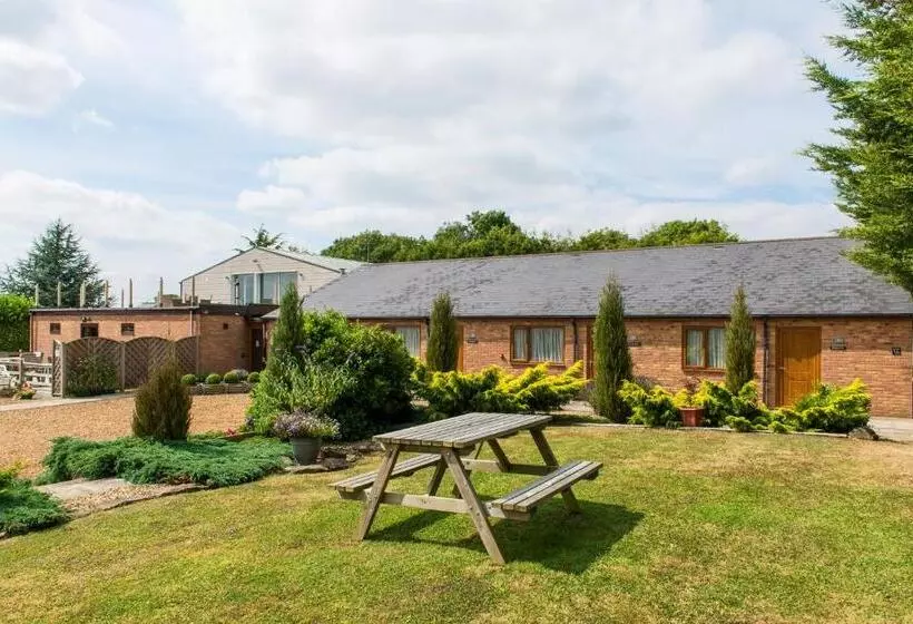 Majatalo Spanhoe Lodge