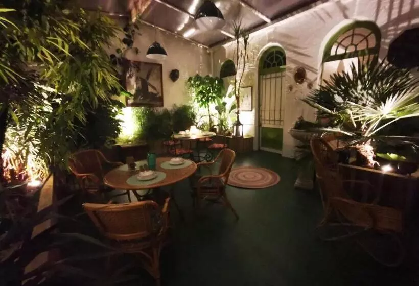 Aamiaismajoitus (B&B) Jardin D Hiver Cassel Suite De 70 M2