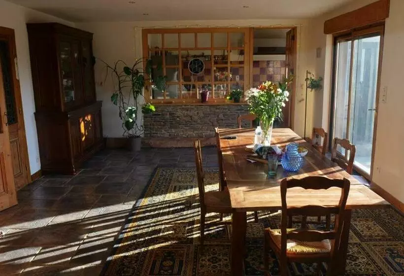 Bed and Breakfast Maison Lgbt Des Monts Bleus