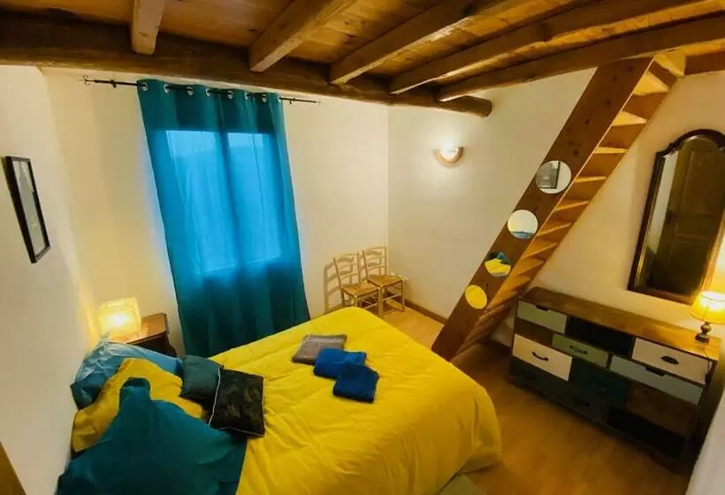 Bed and Breakfast Maison Lgbt Des Monts Bleus