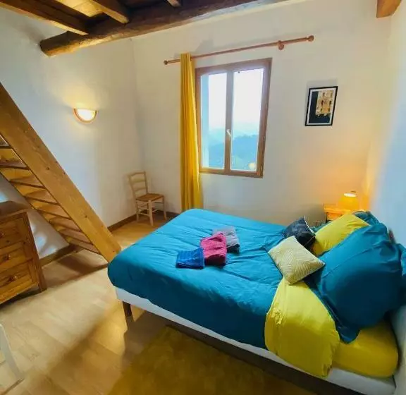 Bed and Breakfast Maison Lgbt Des Monts Bleus