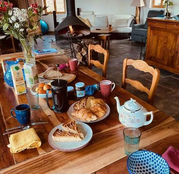 Bed and Breakfast Maison Lgbt Des Monts Bleus