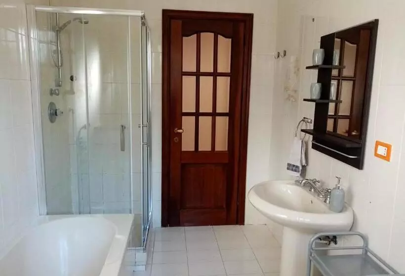 Aamiaismajoitus (B&B) Villa Fernando