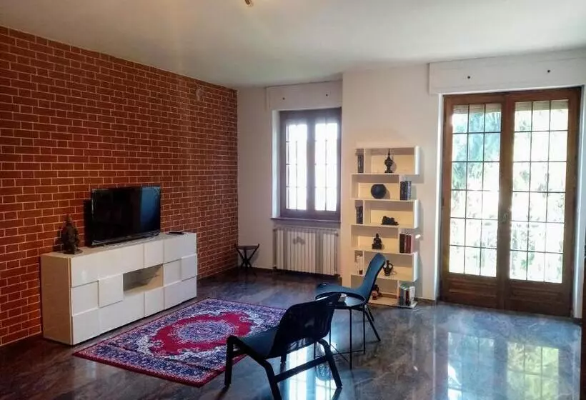 Aamiaismajoitus (B&B) Villa Fernando