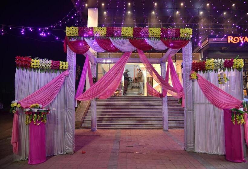 호텔 Comfort Inn Lakhimpur