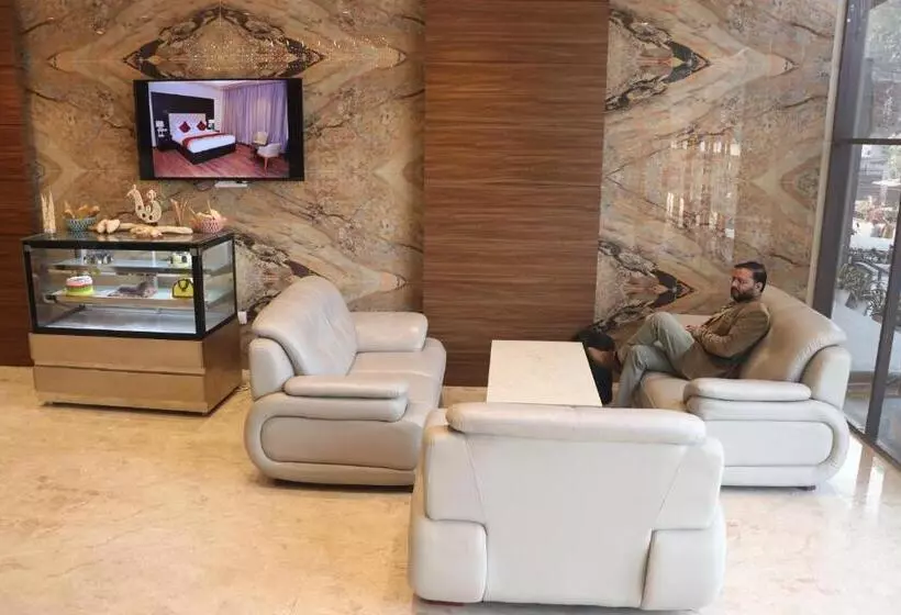 Hotelli Comfort Inn Lakhimpur