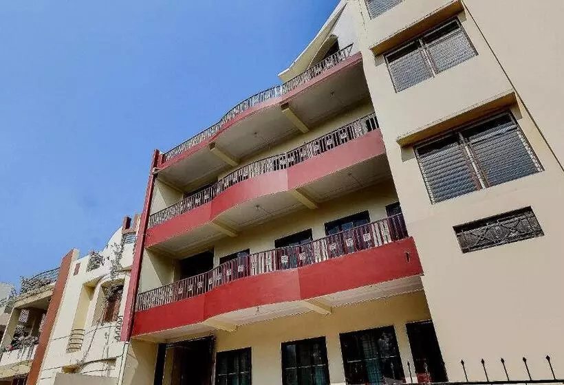 Hotelli Oyo 82027 Vijay Palace