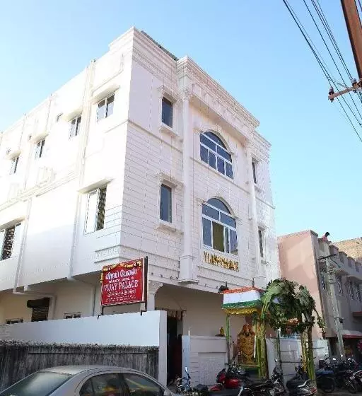 Hotelli Oyo 82027 Vijay Palace