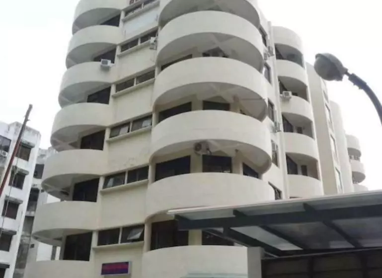 ホテル Oyo 90326 Wg Guest House